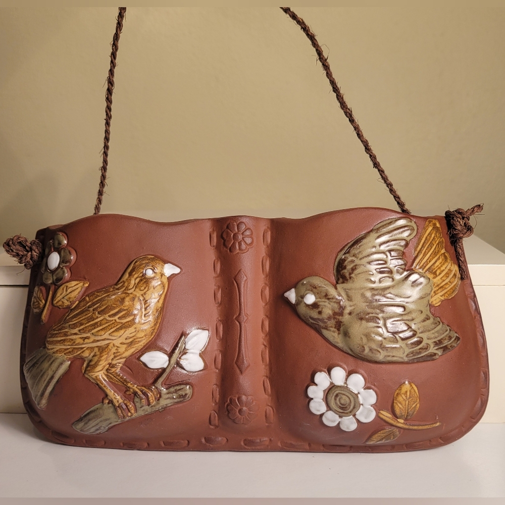 Pocket Wall Hanging - Picture 3 of 10